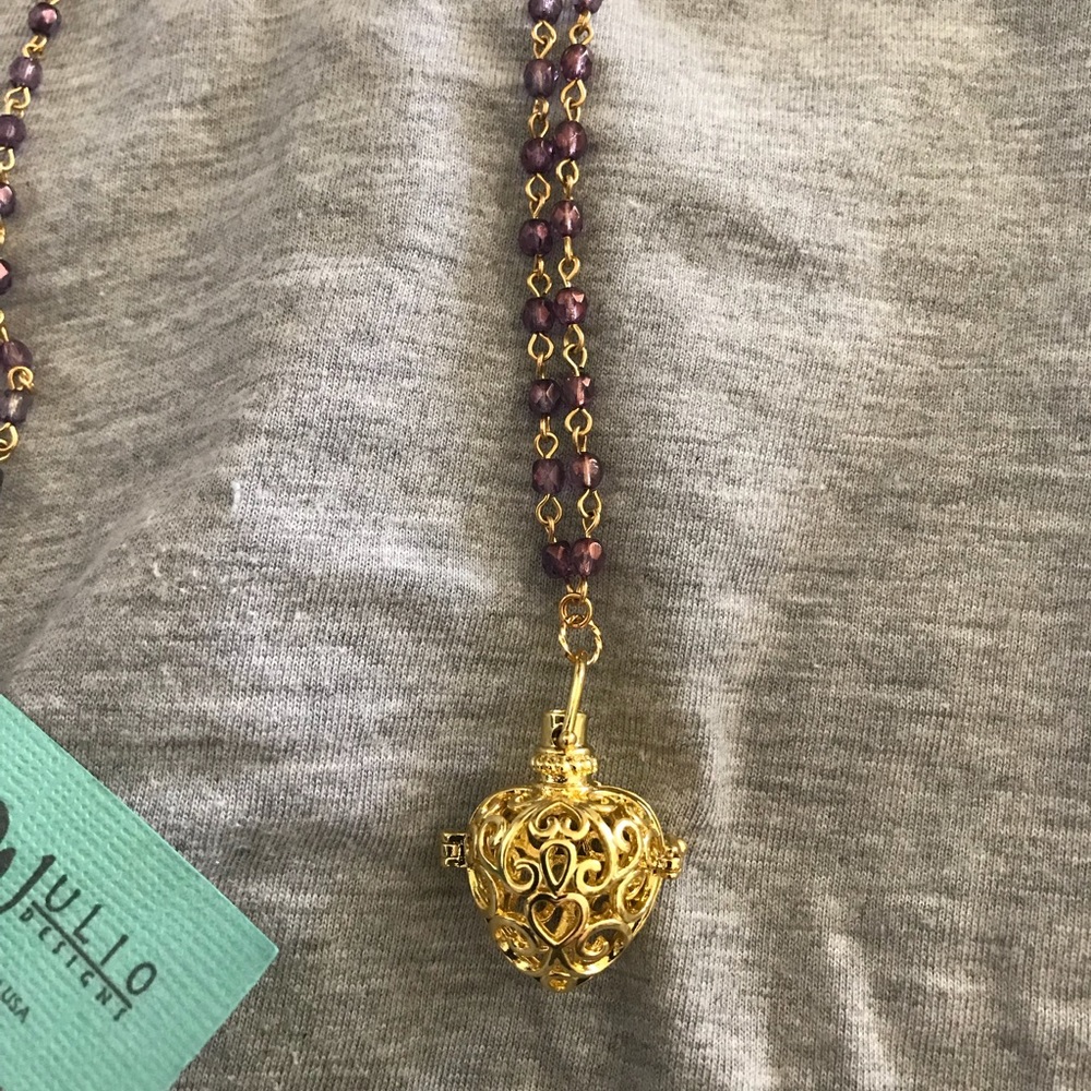 Essential Oil/Perfume Diffuser Pendant New w Tags